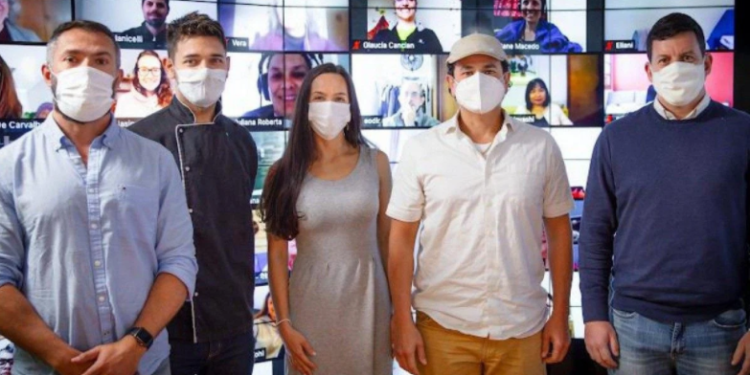 Instituto Vishva Vidya recebe visita do prefeito Hingo Hammes