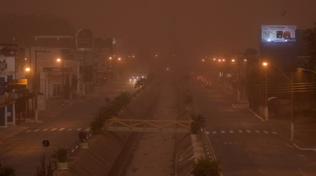 Tempestade de areia atinge cidades do interior de São Paulo