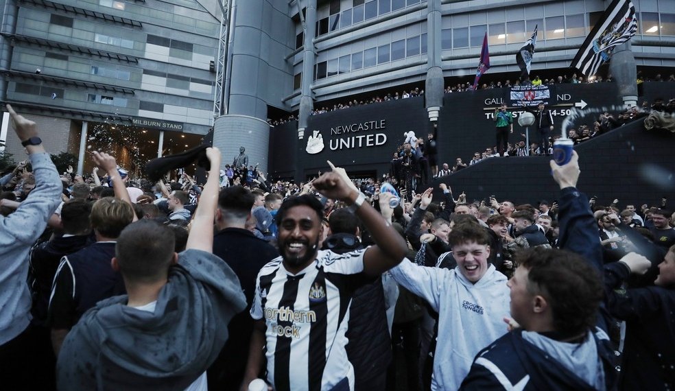 Newcastle é comprado por fundo de investimentos da Arábia Saudita por R$ 2,2 bilhões