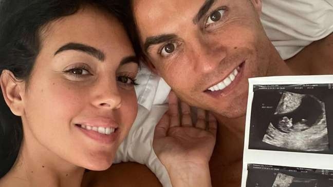 Cristiano Ronaldo e Georgina Rodríguez anunciam gravidez