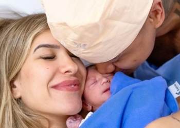 Lorena Improta chora em live e afirma: É uma angústia que vem