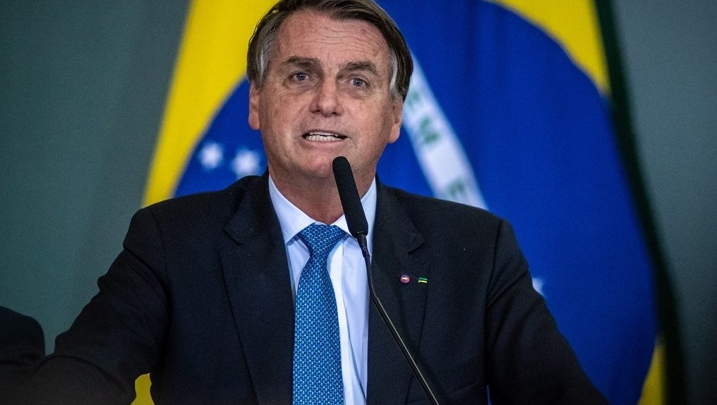 O presidente Jair Bolsonaro concede entrevista ao Pânico; assista agora