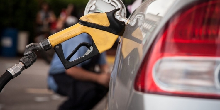 Gasolina a R$ 7 o litro: por que o preço dos combustíveis está subindo – e quem são os ‘culpados’ por isso?