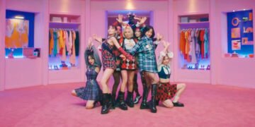 TWICE lança primeiro single em inglês, ‘The Feels’; ASSISTA AO MV!