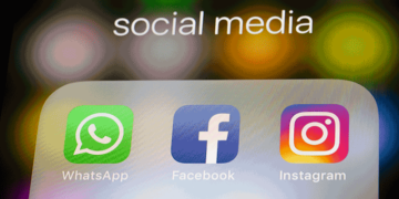 WhatsApp, Instagram e Facebook estão fora do ar