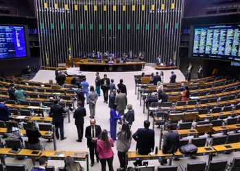 Estados contra teto do ICMS sobre combustíveis – Câmara pede que STF rejeite ação!