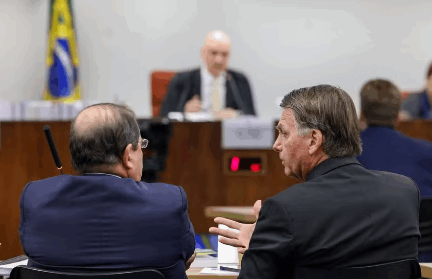 Processos contra Jair Bolsonaro: entenda as acusações no Brasil e nos EUA