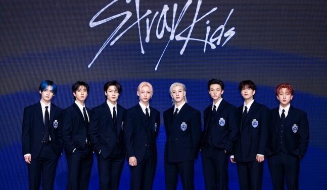 Stray Kids lidera a Billboard 200 pela 7ª semana consecutiva → classifica-se em 16 categorias, um “recorde glorioso”