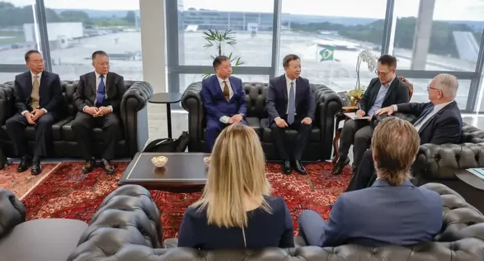 Supremo Tribunal Federal do Brasil Mantém Sob Sigilo Detalhes de Acordo com a China