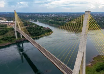 Ministro de Lula cogita pedágio em nova ponte Brasil-Paraguai, gerando preocupação no setor produtivo