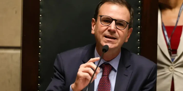 Eduardo Paes e Ministro Costa Filho se reúnem para discutir futuro do Santos Dumont e Galeão no Rio de Janeiro