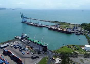Porto de Imbituba: R$ 90,5 Milhões Garantem Reforço Essencial no Molhe de Abrigo para Segurança e Eficiência Portuária
