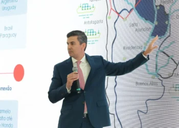 Presidente do Paraguai se opõe a corte na tarifa de Itaipu e alerta sobre corte de verbas socioambientais