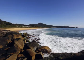 Ranking Científico Revela as 5 Melhores Praias do Brasil em 2025: Conheça os Paraísos Escondidos e Famosos