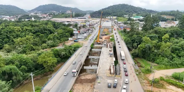 BR-470: A Saga da Duplicação em SC Que Virou Símbolo de Atraso e Custo Bilionário