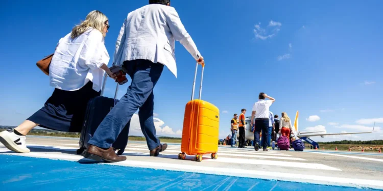 Santa Catarina Bate Recorde Histórico: 8,5 Milhões de Passageiros Aéreos em 2025 Superam Todas as Expectativas