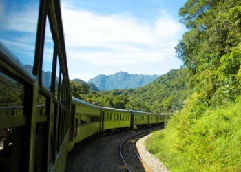 Litoral do Paraná: De Refúgio de Verão a Destino Premium Reconhecido Mundialmente