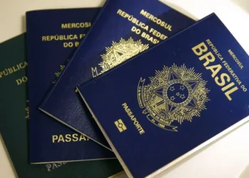 Passaportes Bloqueados: PF Suspende Emissão por Instabilidade Crônica em Sistema, Gerando Alerta Nacional