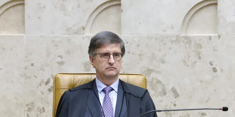 Procurador-Geral Paulo Gonet defende cotas raciais e pede suspensão de lei em SC após manifestação do STF