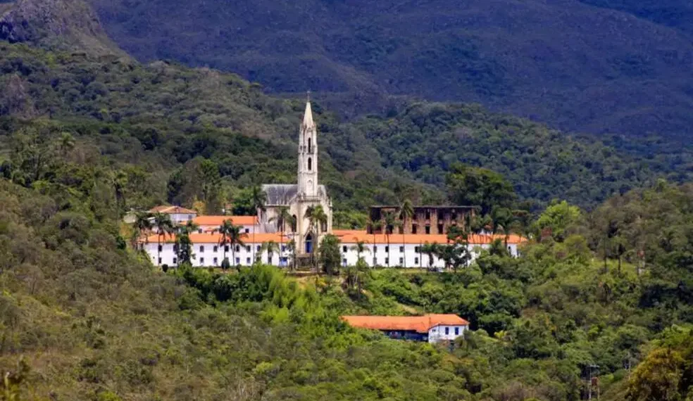 Catas Altas: O Município Mineiro com Maior PIB Per Capita do Brasil que Recebe Milhões em Royalties da Mineração e Luta Contra a Vulnerabilidade Social