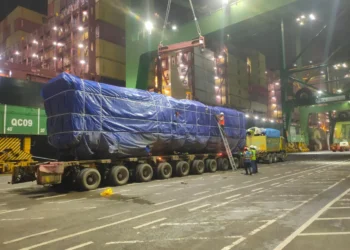 Logística sob medida: De lustres de cristal a vagões gigantes, o transporte de cargas que desafia contêineres comuns