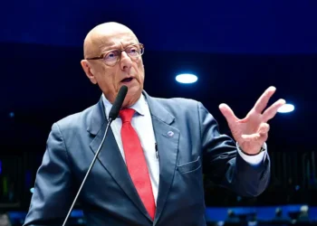 Federação PP-União Brasil impõe prazo a Jorginho Mello: apoio a Amin ou adeus à aliança em SC