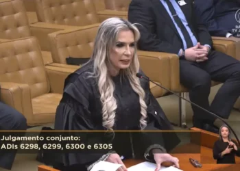 Advogada do Comando Vermelho Pede a Moraes Câmeras Corporais para PM de SC e Inversão do Ônus da Prova