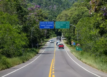 Paraná assume duplicação da SC-417: R$ 365 milhões para corredor logístico vital em acordo histórico com Santa Catarina