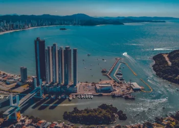 Santa Catarina: Por Que Imóveis em Balneário Camboriú e Itapema Viraram Ouro e Superam São Paulo e Rio?