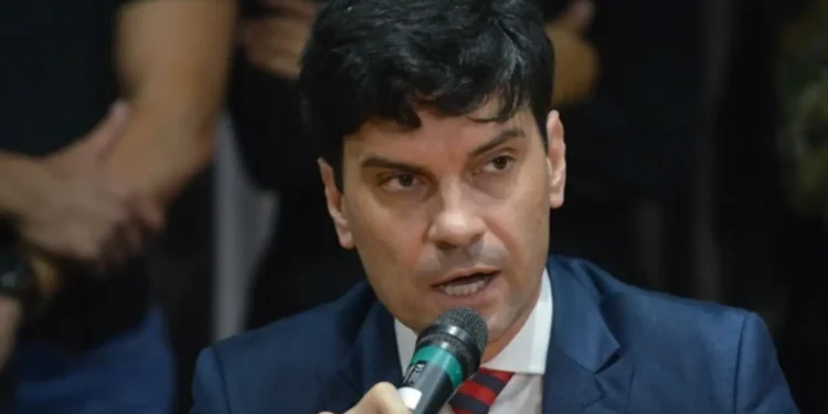 MP de SC Investiga Ex-Delegado-Geral Ulisses Gabriel por Abuso de Autoridade no Caso do Cão Orelha