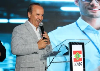 Santa Catarina: Novo Mapa Político Revela Alianças Surpresa e Reviravoltas para Eleições 2026