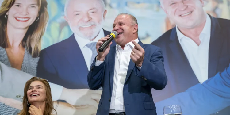 Esquerda em SC lança ex-apoiador de Bolsonaro como pré-candidato ao governo: entenda a estratégia inusitada