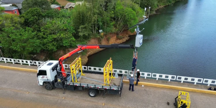 Santa Catarina Investe R$ 900 Milhões em Defesa Civil e Ações Contra El Niño para Proteger Cidades Catarinenses
