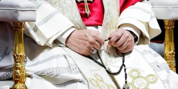 Gigantes da Tecnologia se Reúnem com o Vaticano: O Que Billions de Dólares e a Fé Têm em Comum na Era da IA?