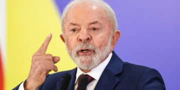 Lula endurece regras para redes sociais: ANPD fiscalizará big techs contra fake news e crimes