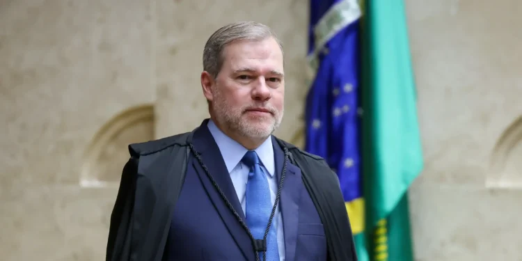 STF Adia Julgamento Presencial Crucial Sobre Responsabilização de Big Techs por Conteúdo de Usuários