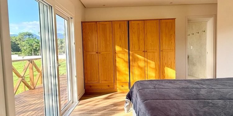 Moradores estão deixando capitais como Florianópolis em busca de cidades autossuficientes, seguras e contato com a natureza como Santo Amaro da Imperatriz.
