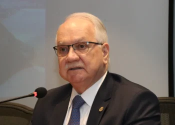 Fachin defende regulamentação da IA e alerta para desafios de ‘dano algorítmico’ e ‘opacidade decisional’