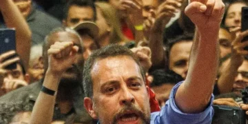 PT relança “Porta-Vozes do Lula”: campanha viraliza no WhatsApp para controlar narrativa e “virar o jogo” em 2024