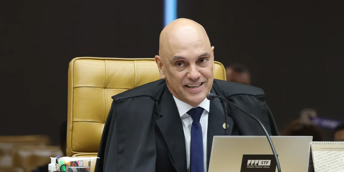 Moraes cita Papa Leão XIV para defender regulação de redes sociais e responsabilizar Big Techs por fake news