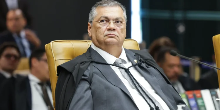 Dino critica Bets e Big Techs no STF: “Sugam energia do povo e espiritual das pessoas”