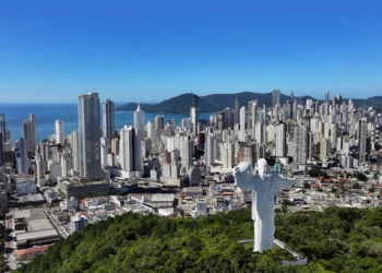 Balneário Camboriú Brilha com Design Italiano: Conheça os Luxuosos Empreendimentos Pininfarina que Encantam Investidores
