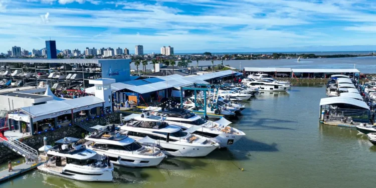 Itajaí Lidera Exportação de Barcos no Brasil em 2026: Cidade Navega Rumo ao Topo Náutico com Evento Gigante e Economia do Mar em Alta