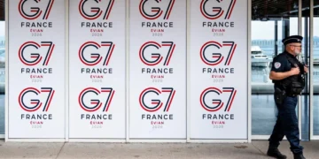 G7 em Crise: Trump Desestabiliza Bloco com Tarifas e Anexação da Groenlândia, Potências Médias Ganham Espaço