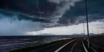 El Niño: Santa Catarina, o Estado Mais Vulnerável a Desastres Climáticos, Investe em Tecnologia e Alerta, Mas Obras Cruciais Avançam Lento