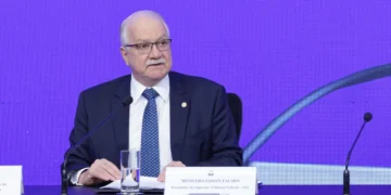 Fachin: “Julgamento do Século” no STF Define Responsabilidade das Big Techs e o Futuro da Internet no Brasil
