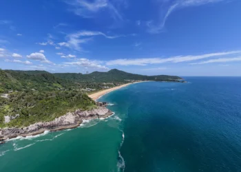 Balneário Camboriú: A Nova Joia da Costa Brasileira que Já é Comparada aos Hamptons de Nova York