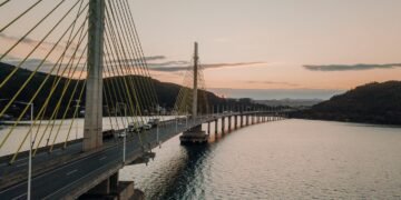 Ponte Anita Garibaldi interditada: o que aconteceu, quem é afetado e quando reabre
