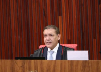 Big Techs em Alerta: TSE Exige Planos Detalhados Contra Fake News e IA em Eleições até 16 de Agosto