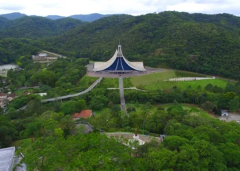 Santuário Santa Paulina celebra 20 anos como 2º polo de turismo religioso do Brasil e reforça missão de acolhimento
